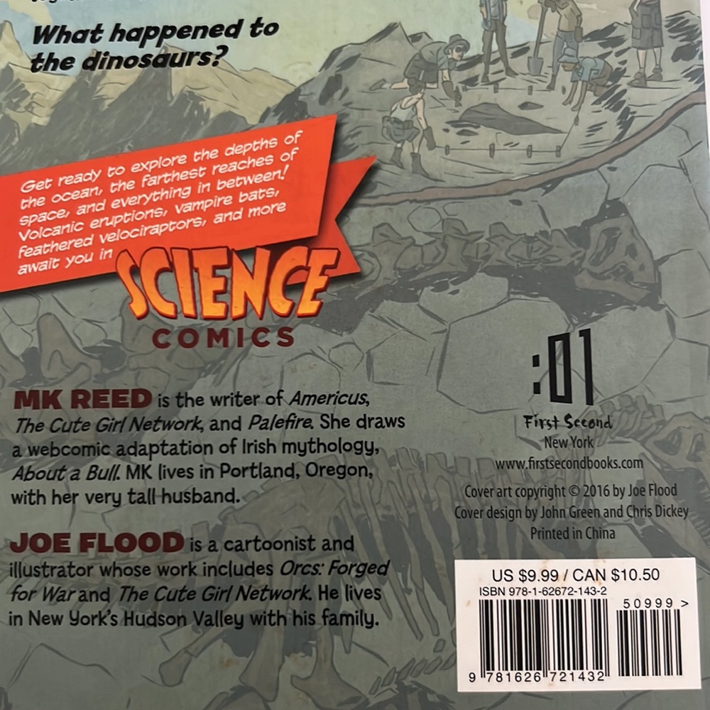 Science Comics 2 Book Bundle - Picture 13 of 16